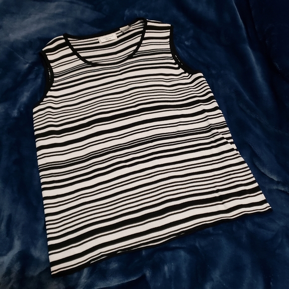 Laura Ashley Tops - Laura Ashley Petite Knit Tank Top